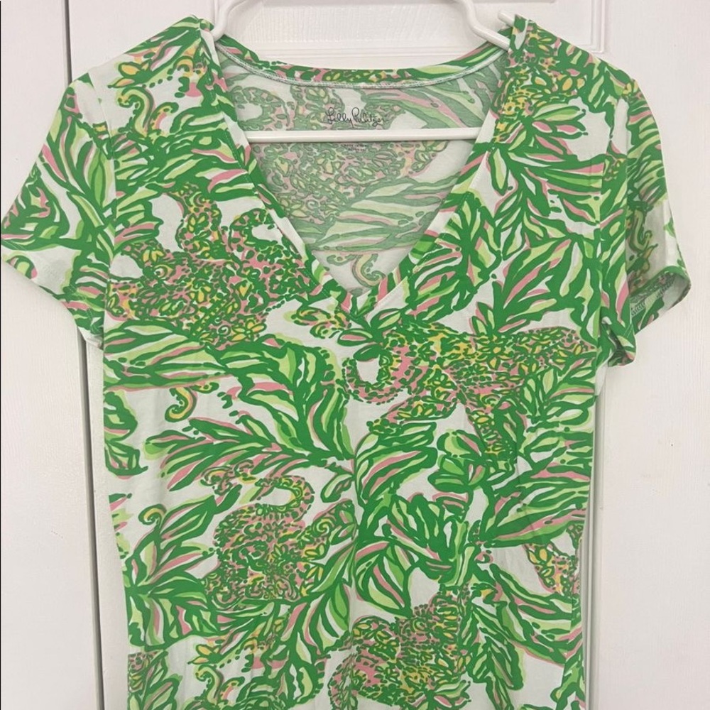 Short Sleeve V-Neck Lilly Pulitzer T Shirt